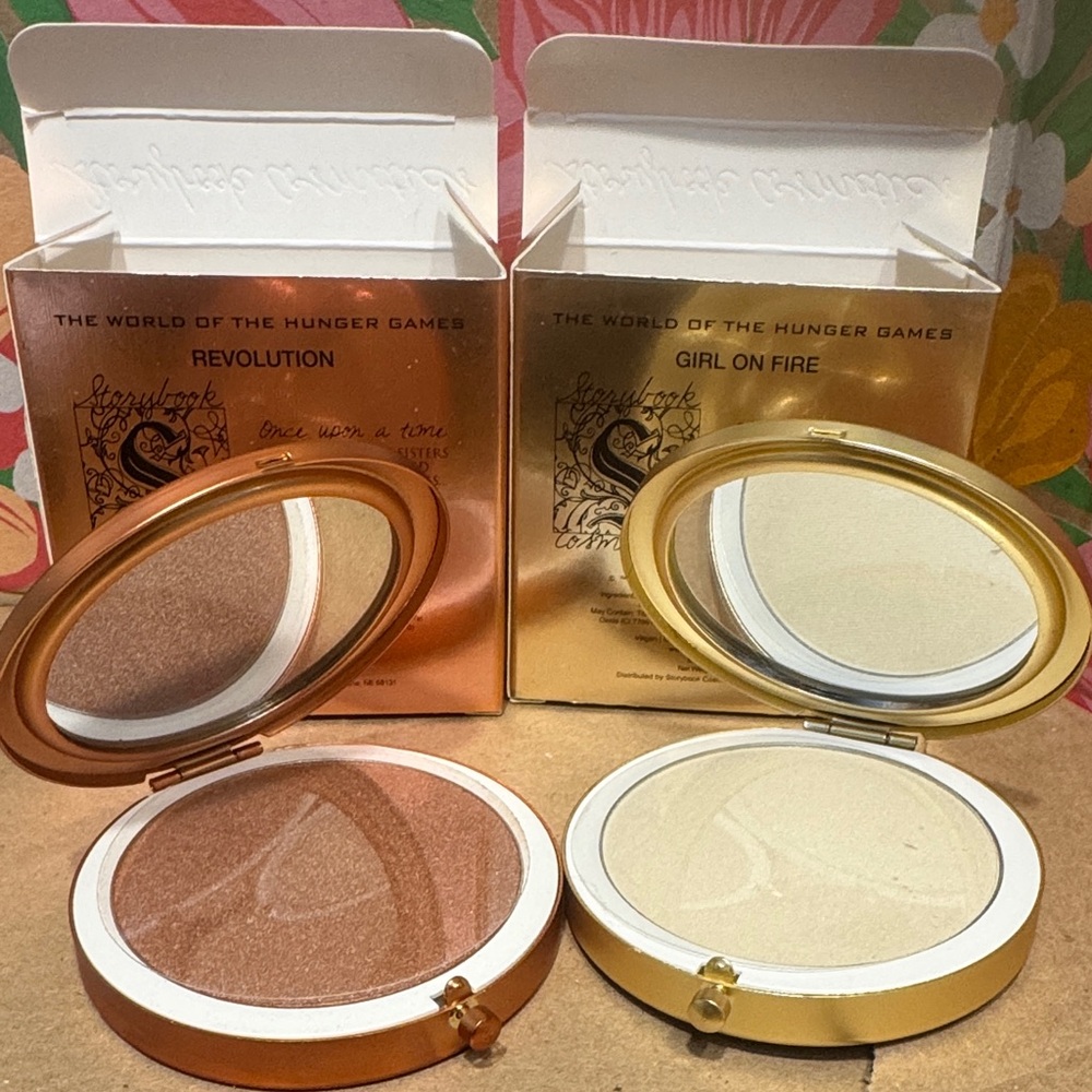 Storybook Cosmetics Revolution and Girl on Fire Bronzer Highlighter Set